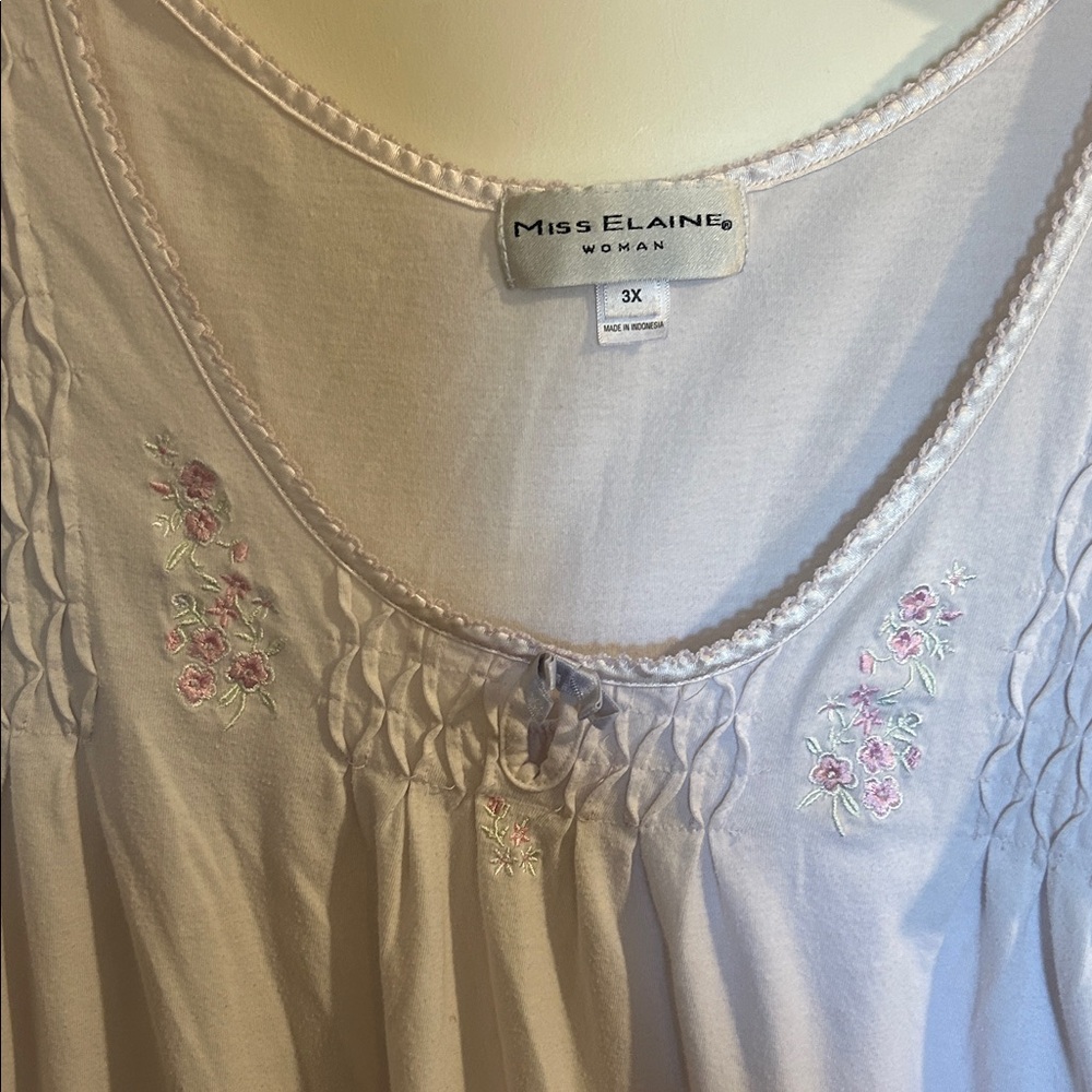 Miss Elaine Light Pink Embroidered Nightgown - Picture 3 of 4